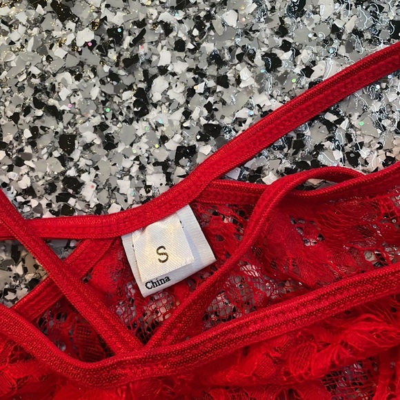 💖 Elegant Moments Red Lace Shrug & Panty Set Sc S - Picture 4 of 6